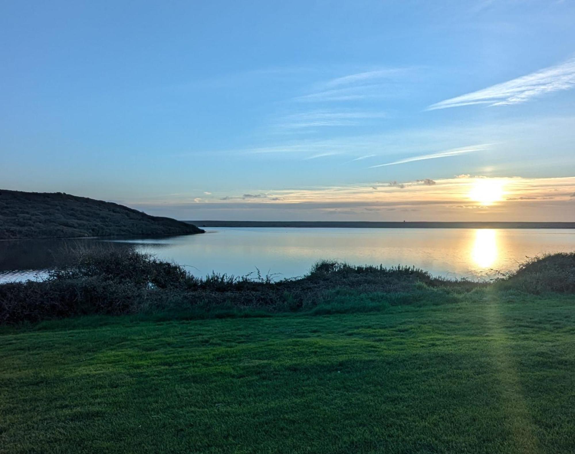 Beautifully Presented Dog Friendly Caravan On Very Popular Littlesea Holiday Haven Park Weymouth Wyke Regis Exterior foto